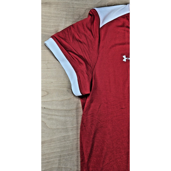 Under Armour Womens Soccer Jersey XL Red Threadborne Match Heat Gear Fitted V - Picture 3 of 11